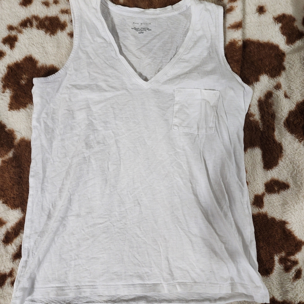 Max Studio White V-Neck Tank Top with Pocket
